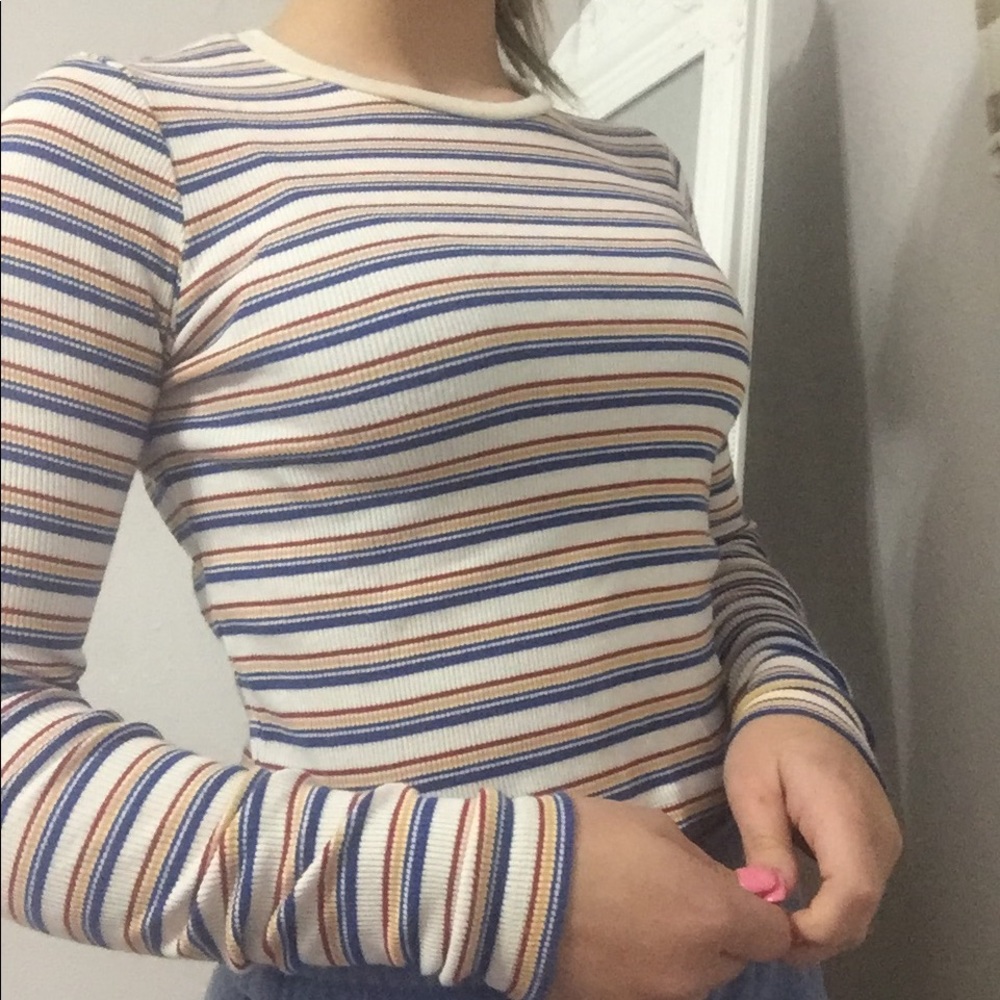 brandy melville long sleeve crop